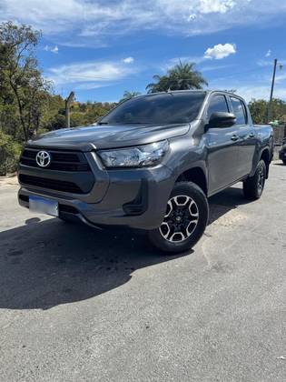 TOYOTA HILUX 2.8 D-4D TURBO DIESEL CD POWER PACK 4X4 AUTOMÁTICO TOYOTA HILUX 2.8 D-4D TURBO DIESEL CD POWER PACK 4X4 AUTOMÁTICO